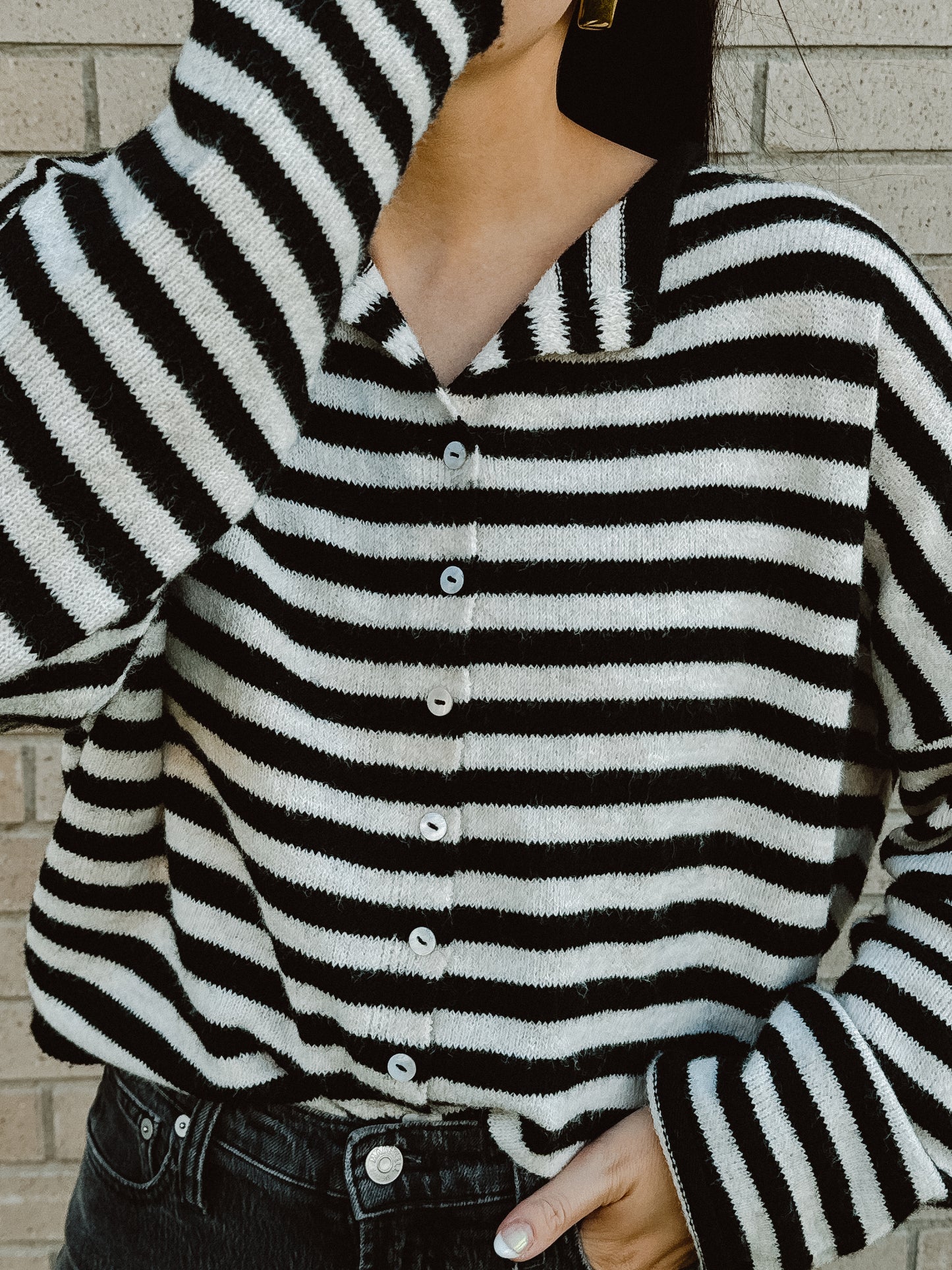 Elle Cardigan - Black and White